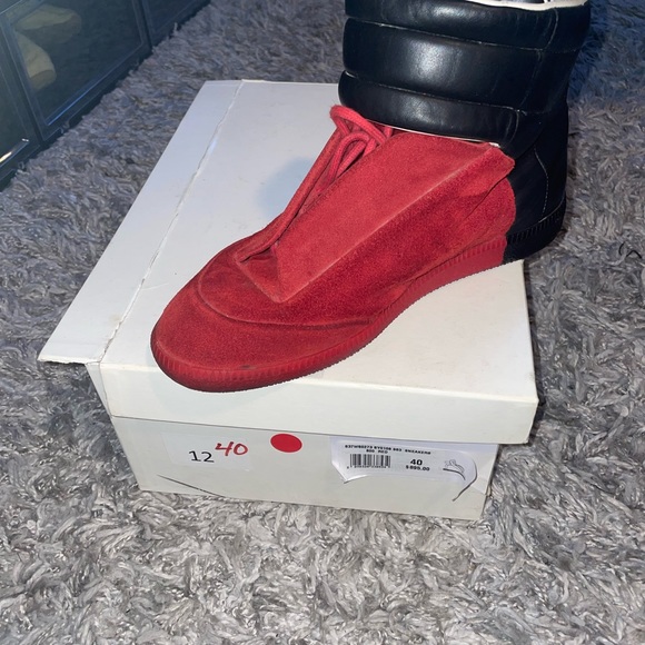 Beautiful red n black Madison Margiela shoes - Picture 4 of 4